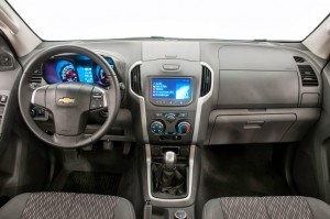 2014-Chevrolet-S10-GM-Brazil-078